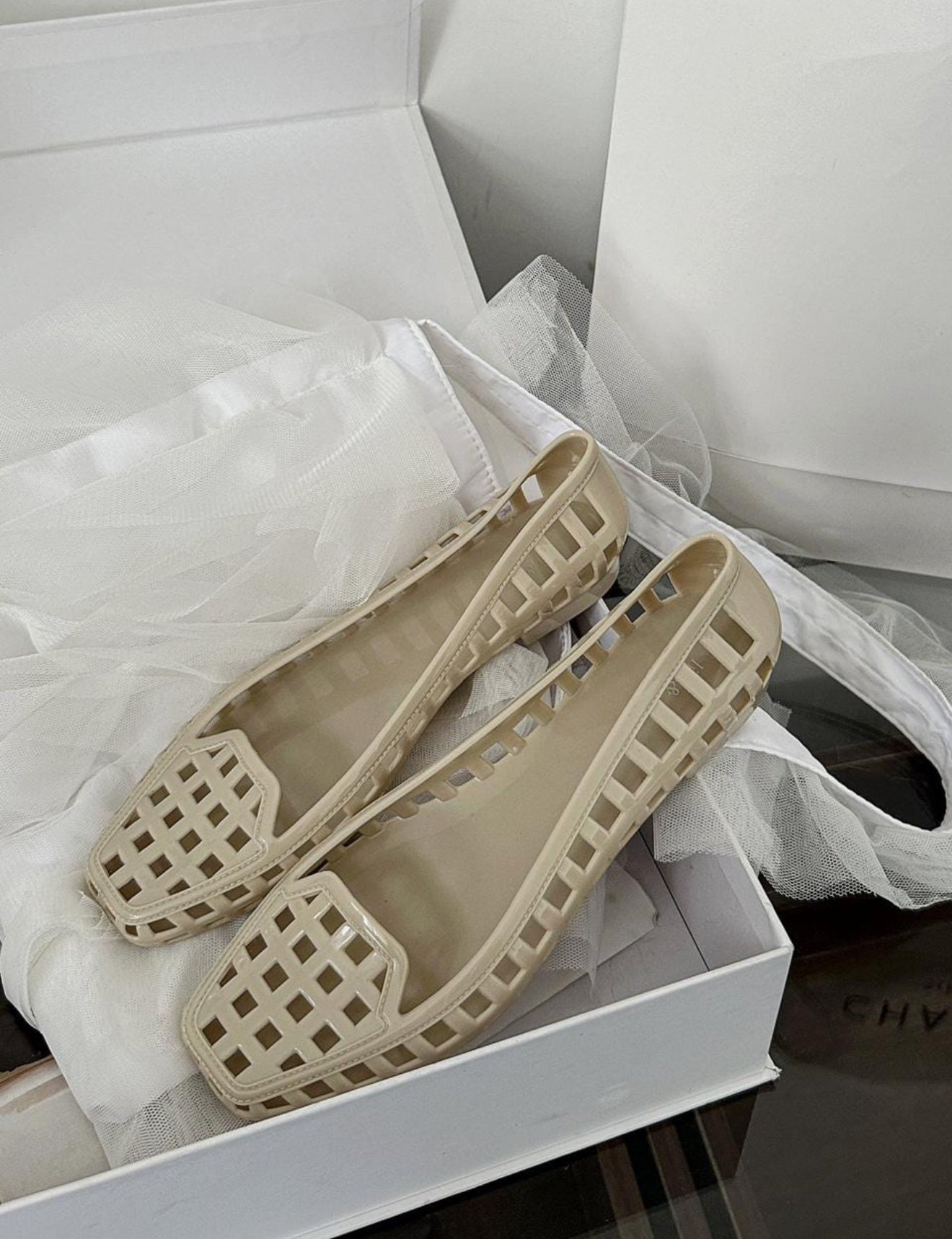 "NEW" Jelly Flat Shoes